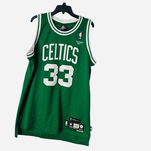Men’s 
Celtics Larry Bird
Vintage 1985-1986
Reebok jerseys 
Size Medium